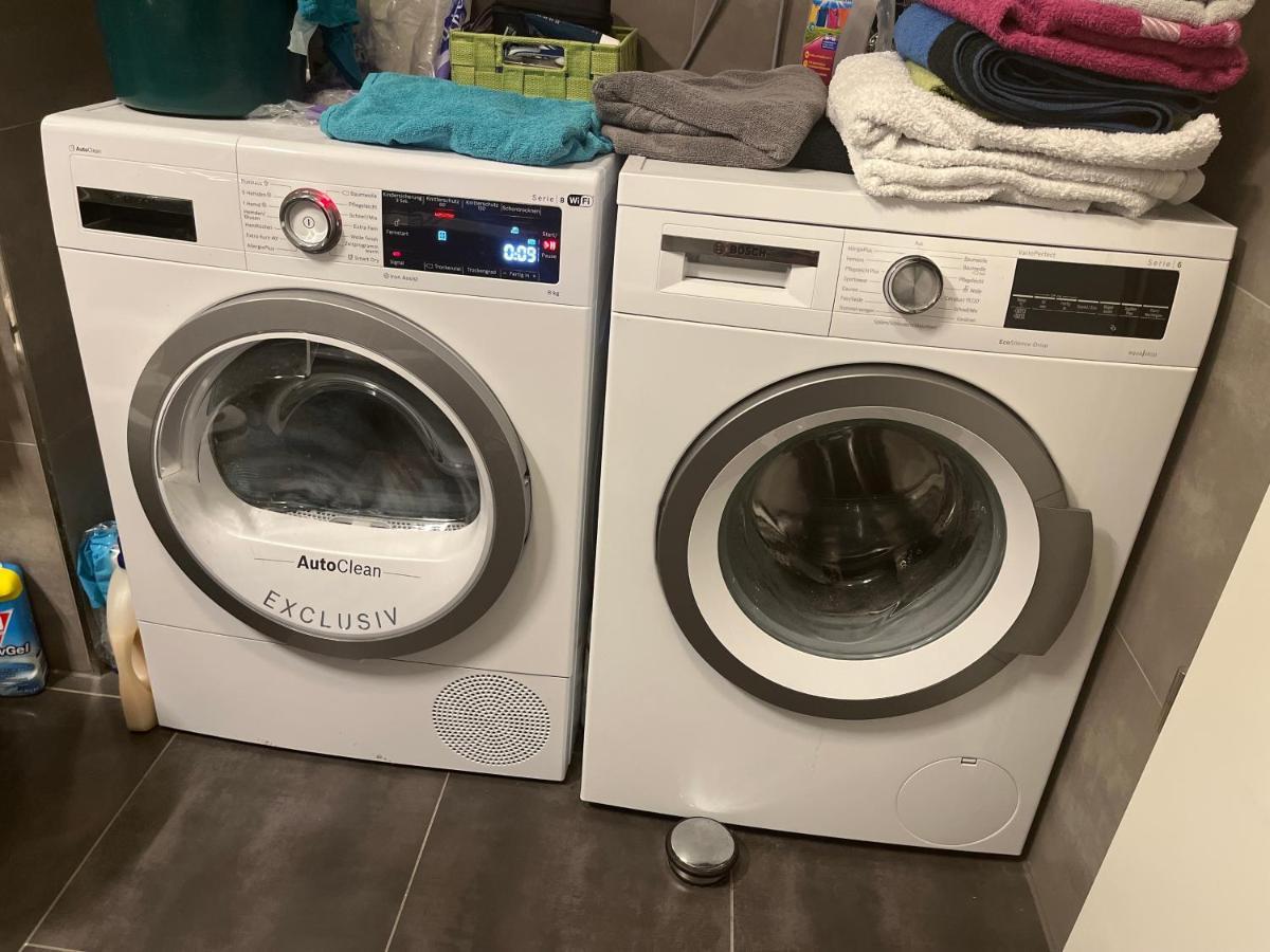 Schoenes Zimmer In Zentraler Lage Ulm Buitenkant foto