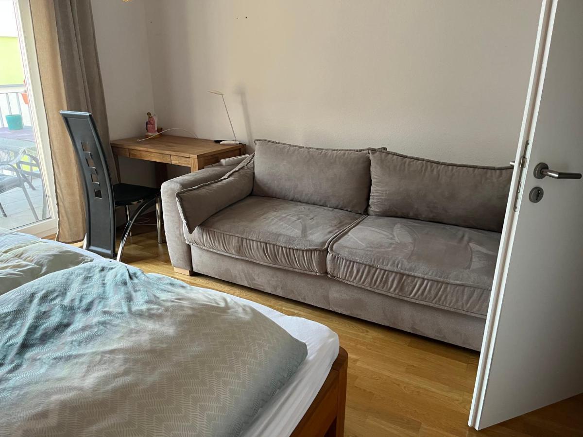 Schoenes Zimmer In Zentraler Lage Ulm Buitenkant foto